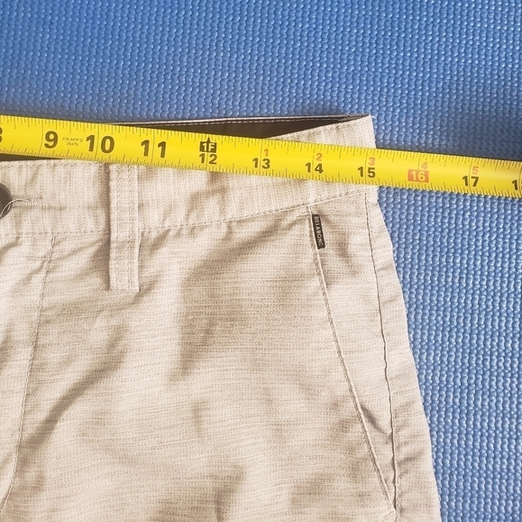 Billabong Submersible Shorts - Picture 4 of 12